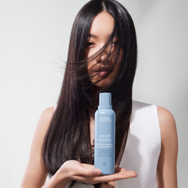 smooth infusion&trade; anti-frizz shampoo, Model