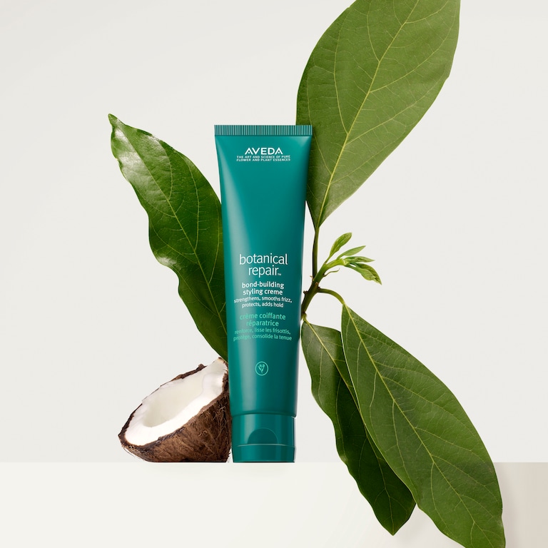 botanical repair&trade; bond-building styling creme