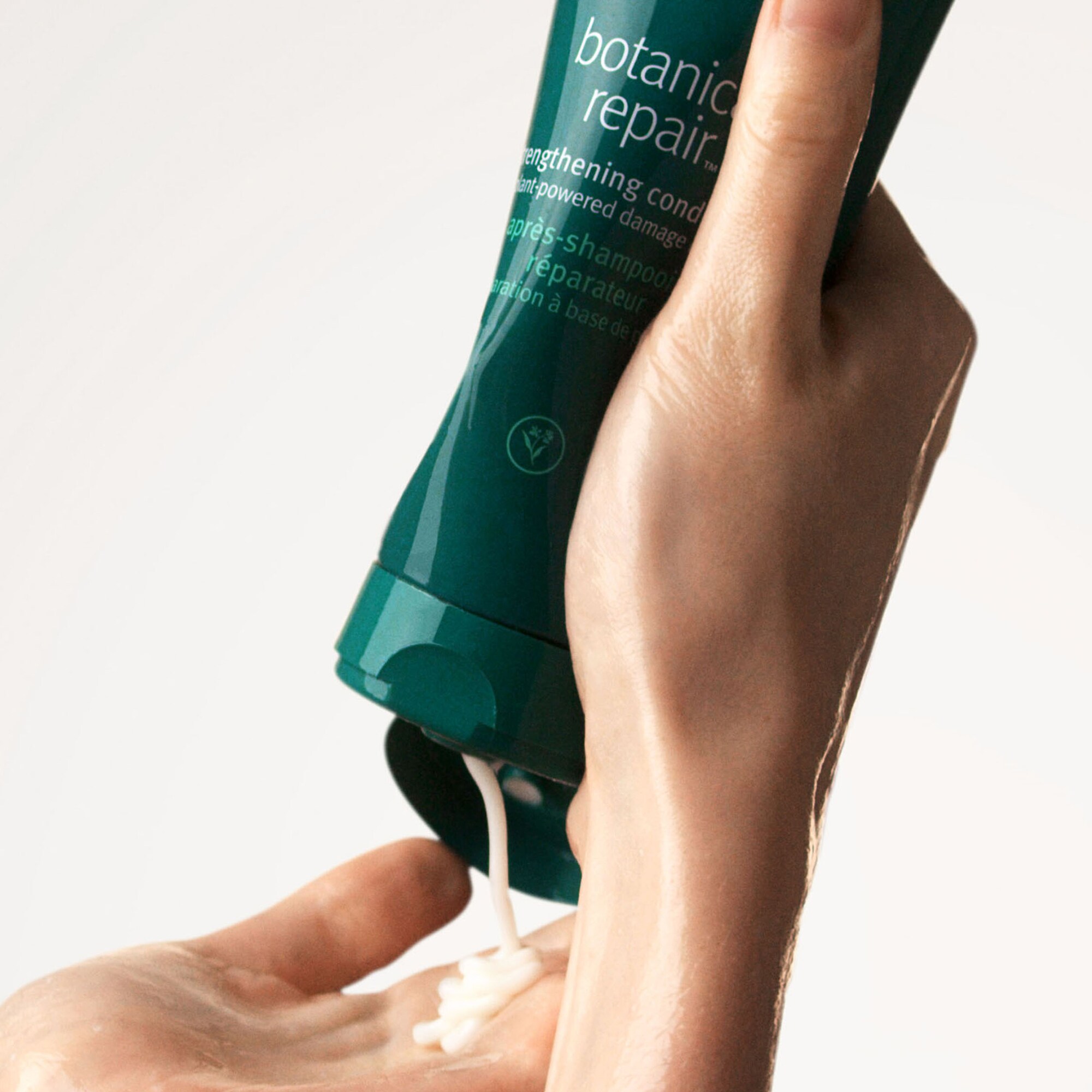 botanical repair™ strengthening conditioner | Aveda