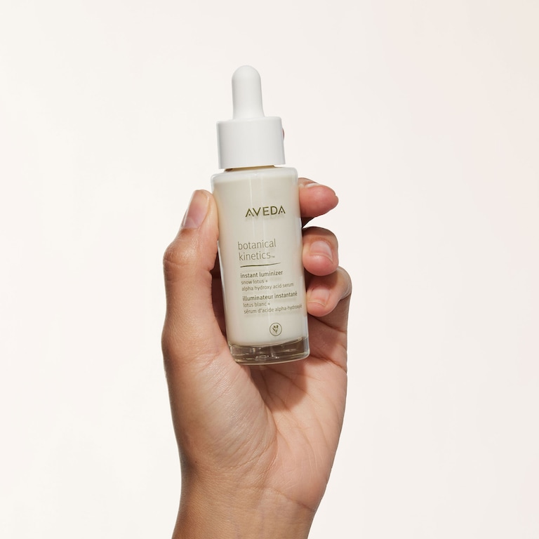 botanical kinetics&trade; instant luminizer