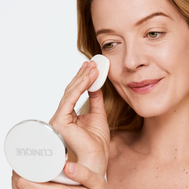 Beyond Perfecting™ Fond de Teint Poudre + Anti-Cernes