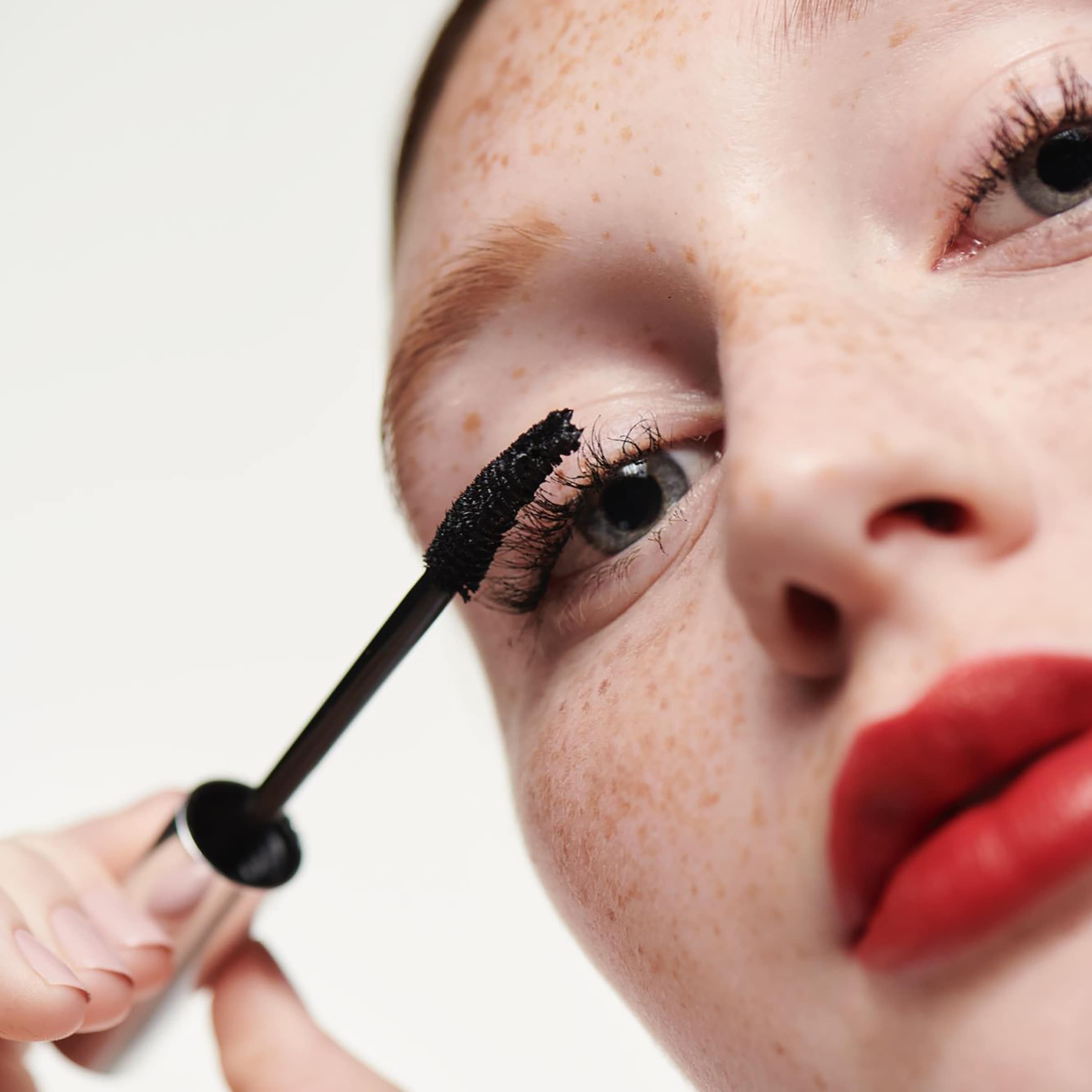 High Impact™ Zero Gravity™ Mascara | Clinique High Impact™ Zero Gravity™ Mascara | Clinique