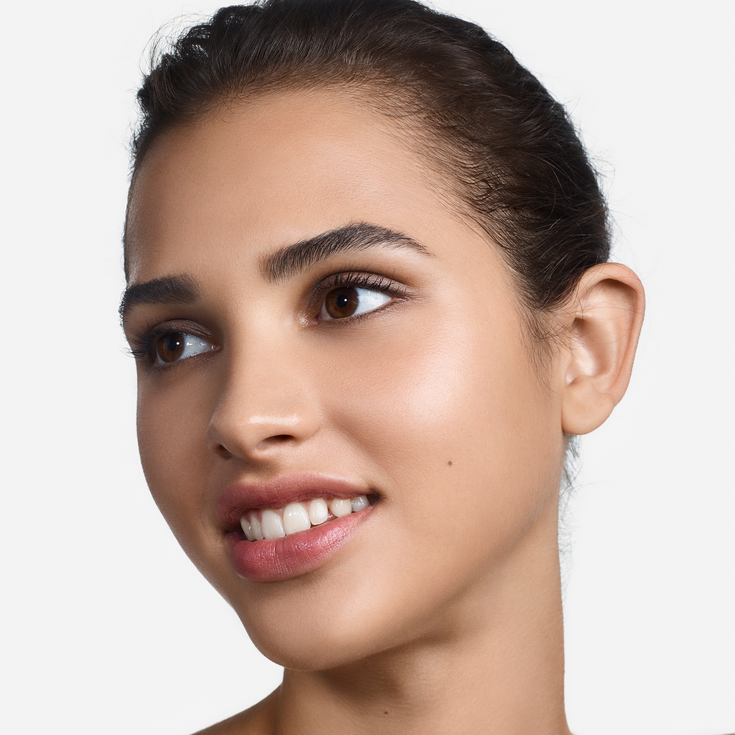 Even Better Refresh™ Maquillaje Hidratante y Reparador | Clinique