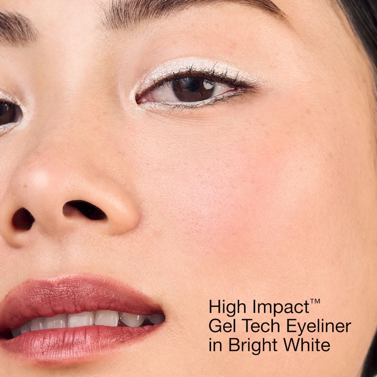 High Impact&trade; Eyeliner Gel Tech, Bright White, 0.35g, Model, Light Skin Tone