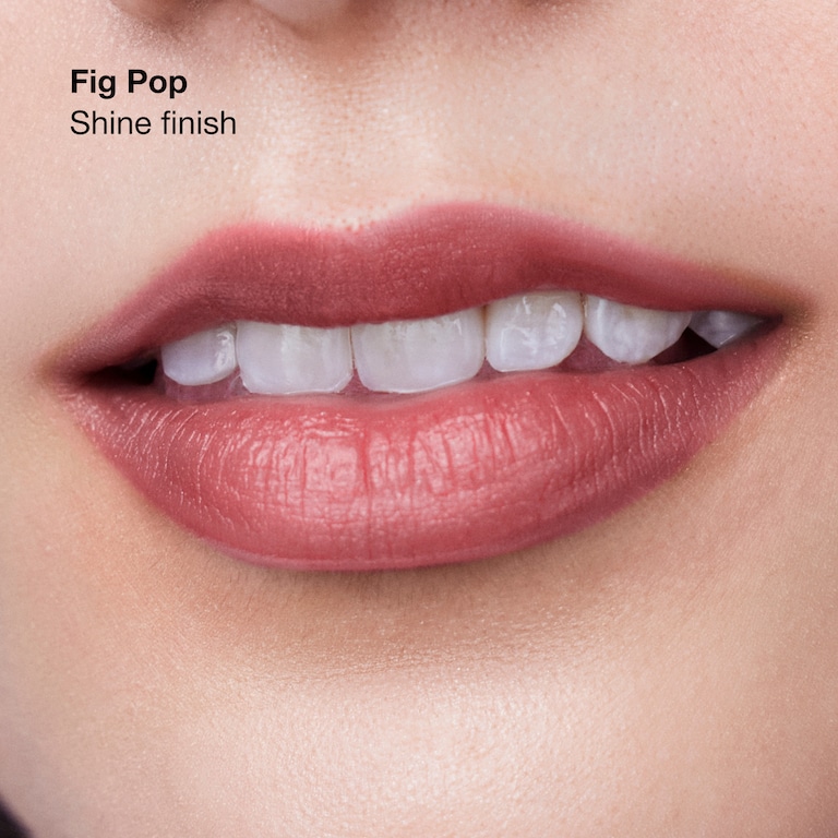 Clinique Pop&trade; Barra de labios de larga duración, Fig Pop, 3.9g, Model, Light Skin Tone