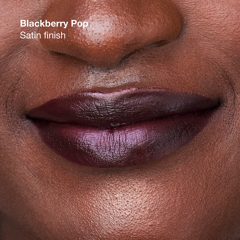 Clinique Pop&trade; Szminka o długotrwałym efekcie, Blackberry Pop , 3.9g, Model, Deep Skin Tone