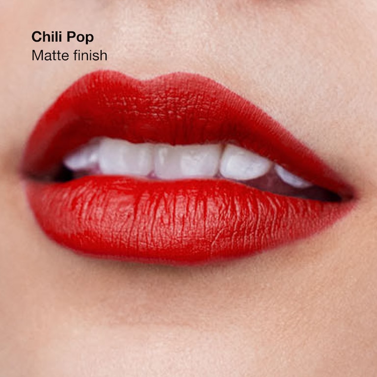 Clinique Pop&trade; Dlouhotrvající rtěnka, Chili Pop , 3.9g, Model, Light Skin Tone