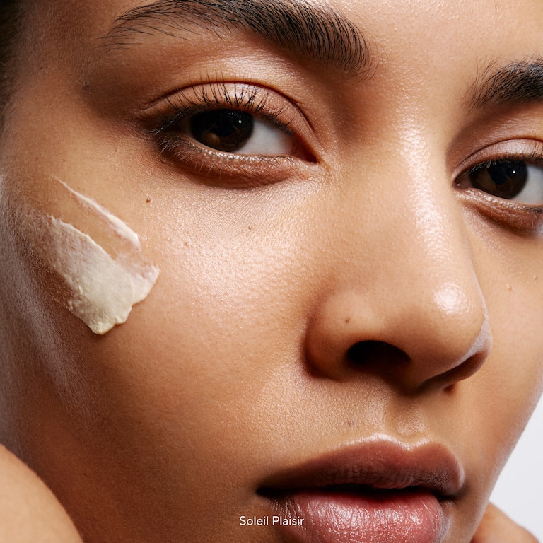 Soleil Plaisir The Essentials – Anti-Aging Protection, Model, medium