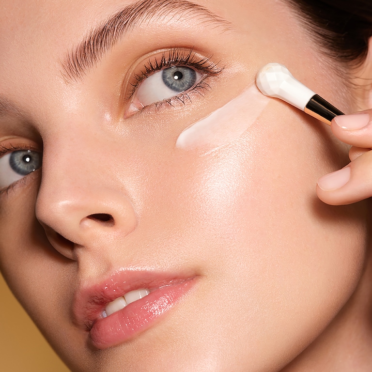 Re-Nutriv Ultimate Diamond Crema para el contorno de los ojos rejuvenecedora