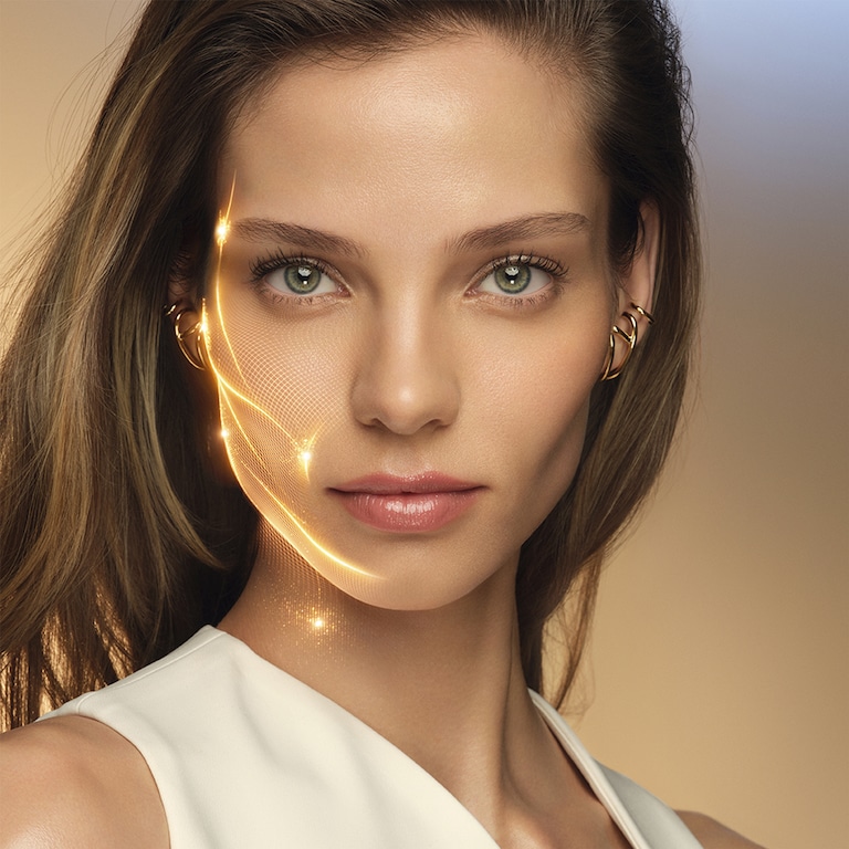 Revitalizing Supreme+ Sculpting Face Serum