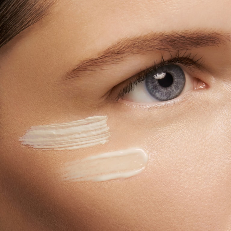 Re-Nutriv Ultimate Lift Regenerating Youth Eye Crème