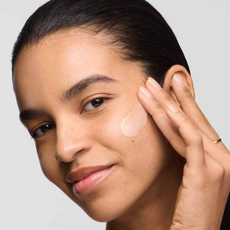 Revitalizing Supreme+ Bright Crème Hydratante Douceur Éclat, 75.0 ml, Model