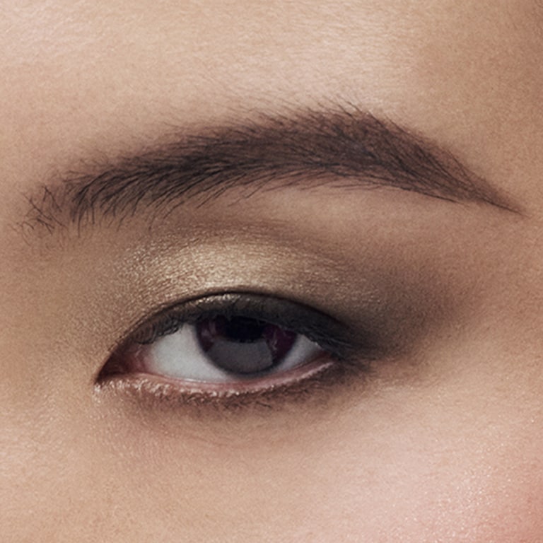The Essential Eyeshadow Quad, 4.0 g, Prenup, Model, medium