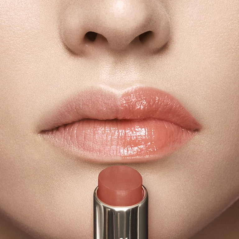 Futurist HydraPlump Tinted Lip Balm, 2.8 g, 700 Bloom Cocoon, 700, Model, light