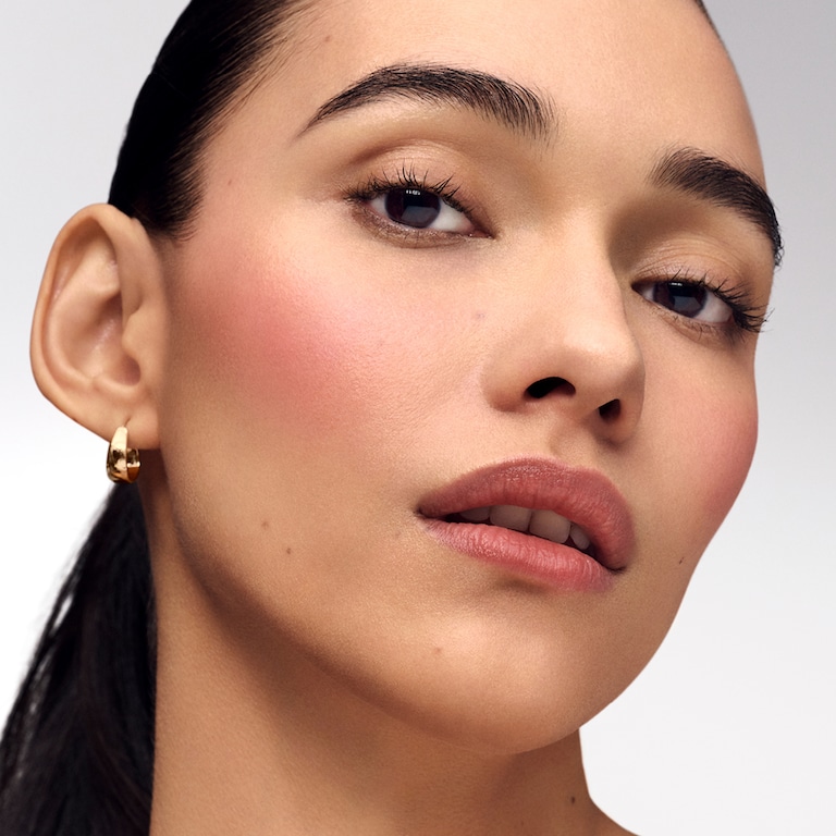 Futurist Blush liquide teinté pour les joues Blushmaker Dewy, 10.0 ml, 02 Across the Dancefloor, 02, Model, medium