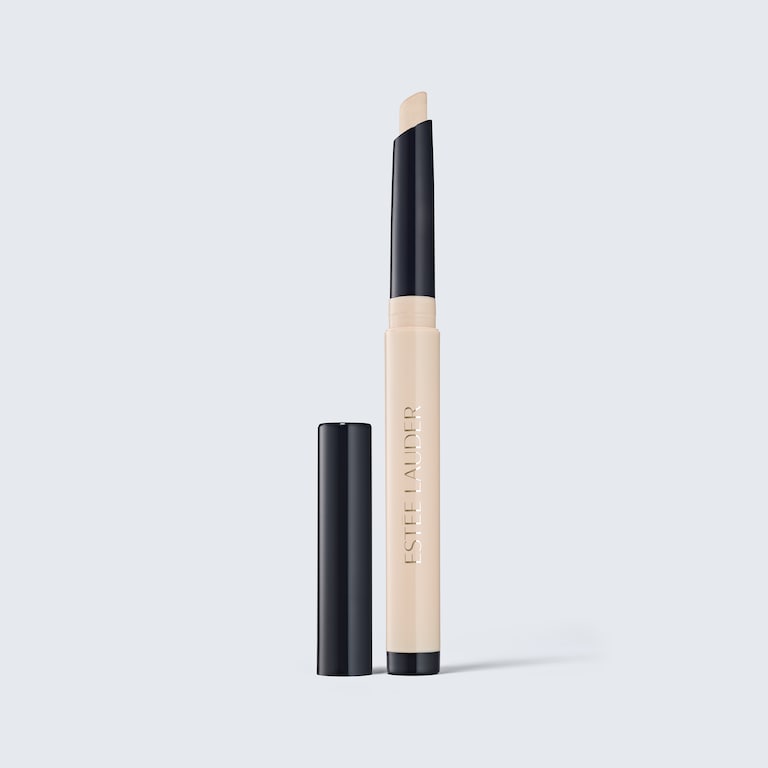 The Essential Eyeshadow Stick, 1.6 g, 01 Oatmilk, 01, Product Shot