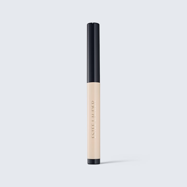 The Essential Eyeshadow Stick, 1.6 g, 01 Oatmilk, 01, Product Shot