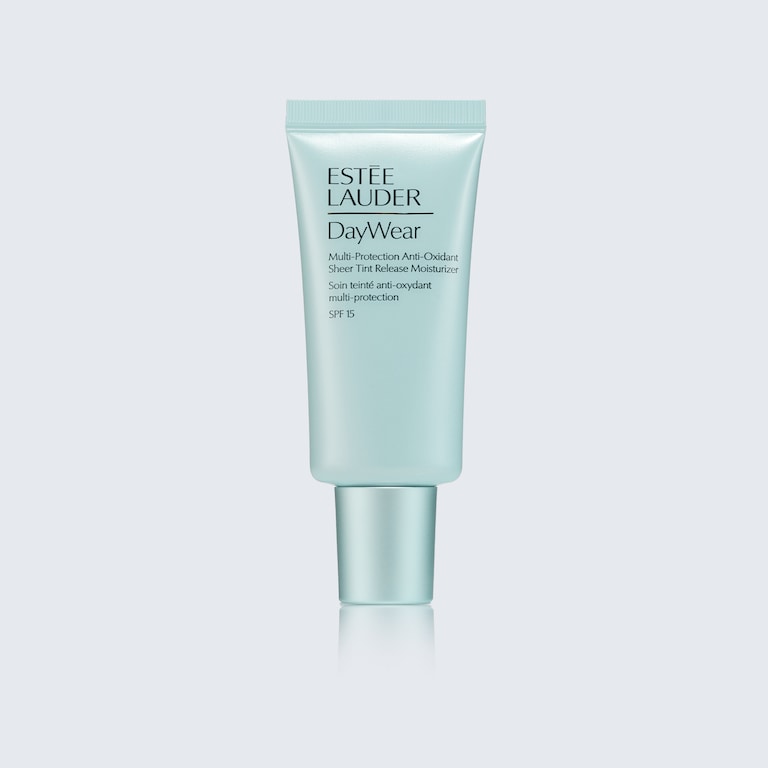 DayWear Multi-Protection Anti-Oxidant Sheer Tint Release Moisturizer SPF 15, 30.0 ml, Product Shot