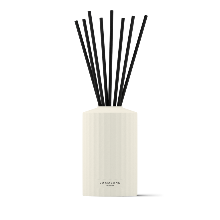 Wild Berry & Bramble Statement Townhouse Diffuser, 750.0 ml, Product Shot