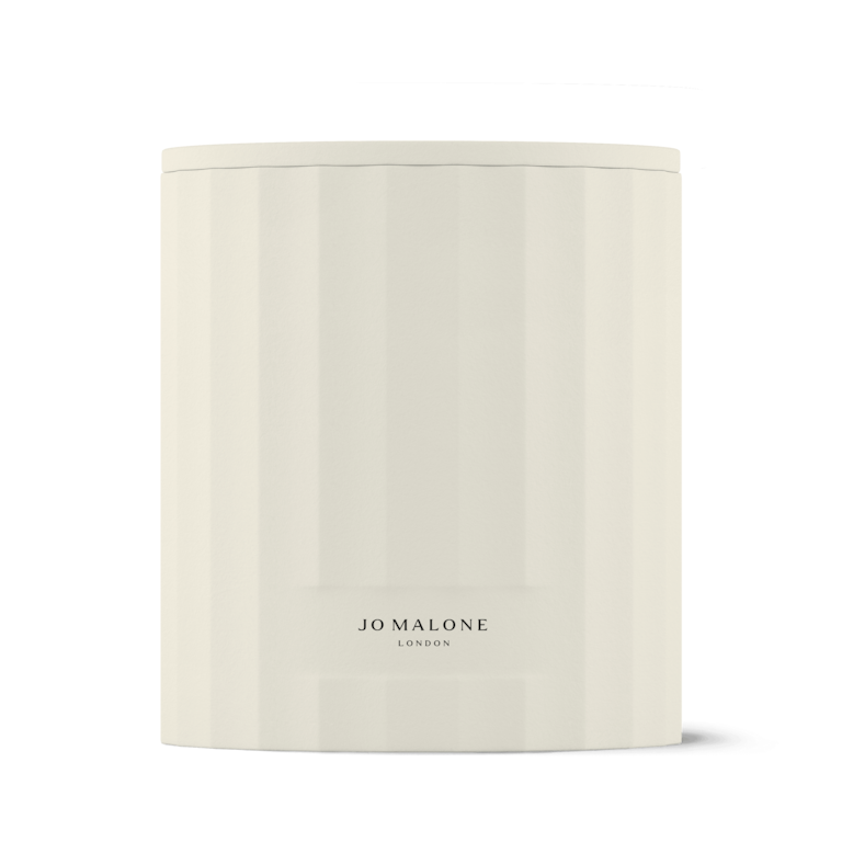 Wild Berry & Bramble Statement Townhouse Candle, 3.0e3 g, Product Shot