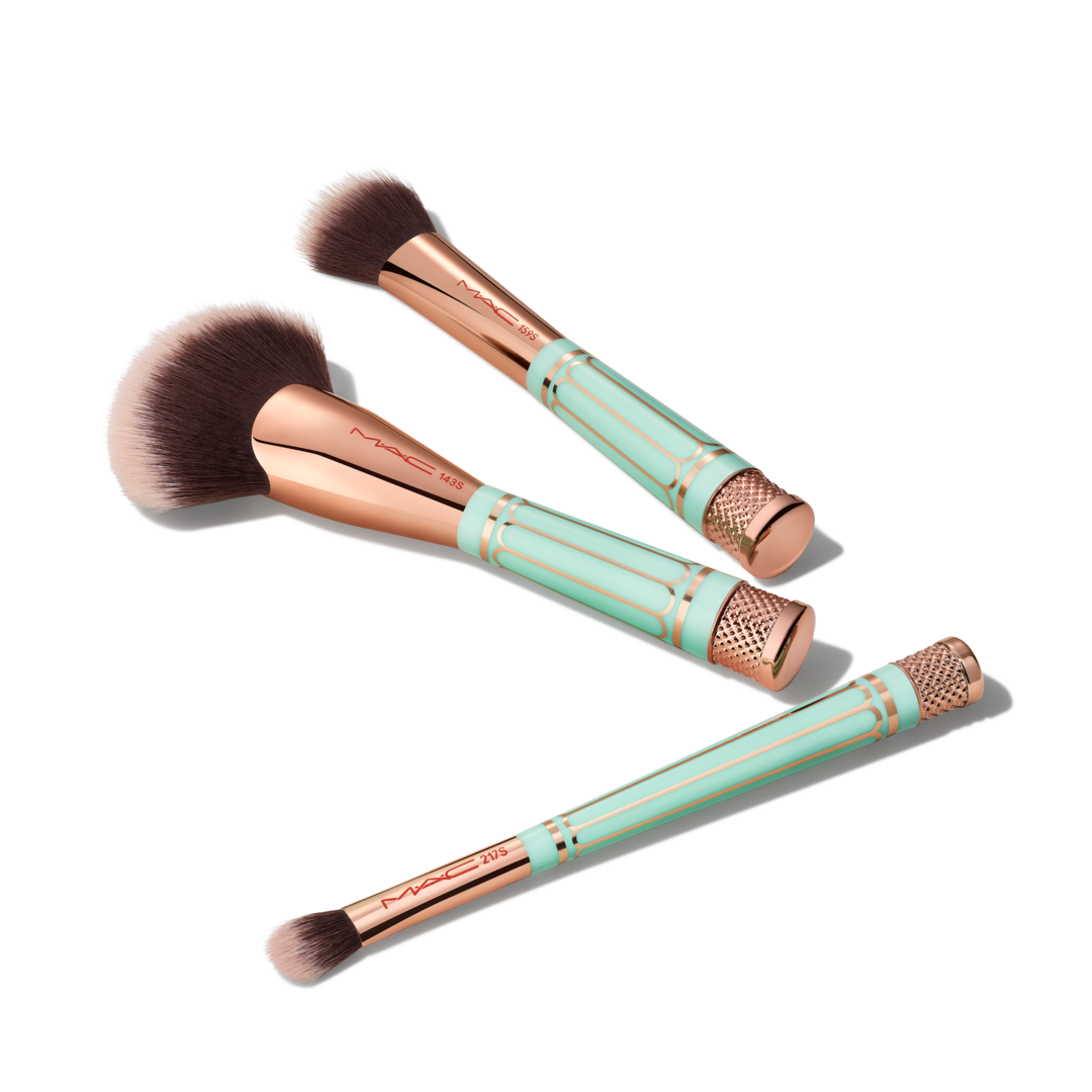 M·A·C Of All Trades Brush Kit 