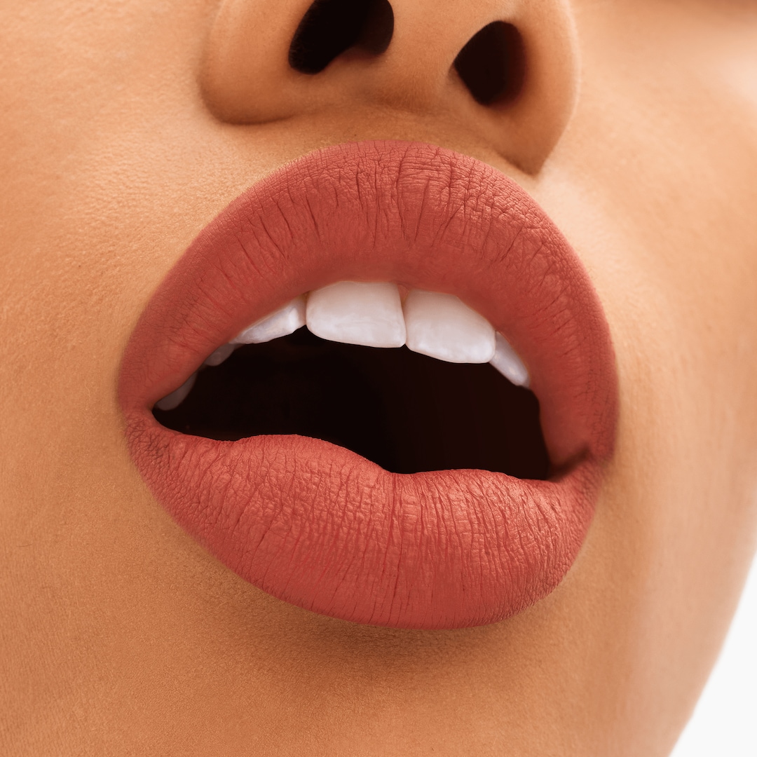 Batom Matte Longa Duração Locked Kiss