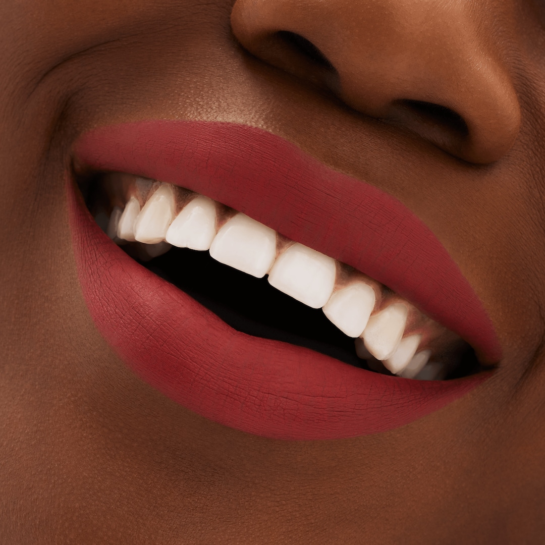 Batom Matte Longa Duração Locked Kiss