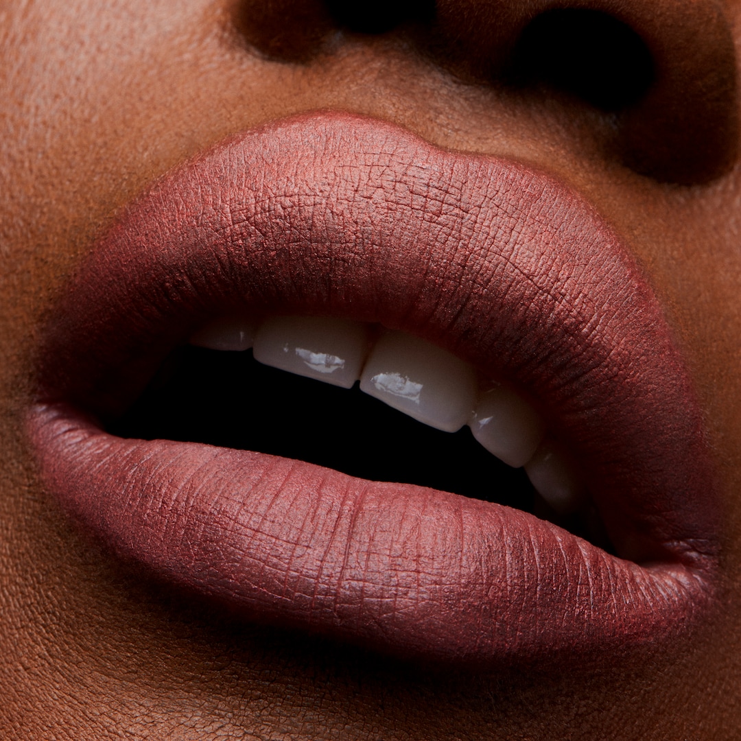 Batom Matte Hidratante Powder Kiss