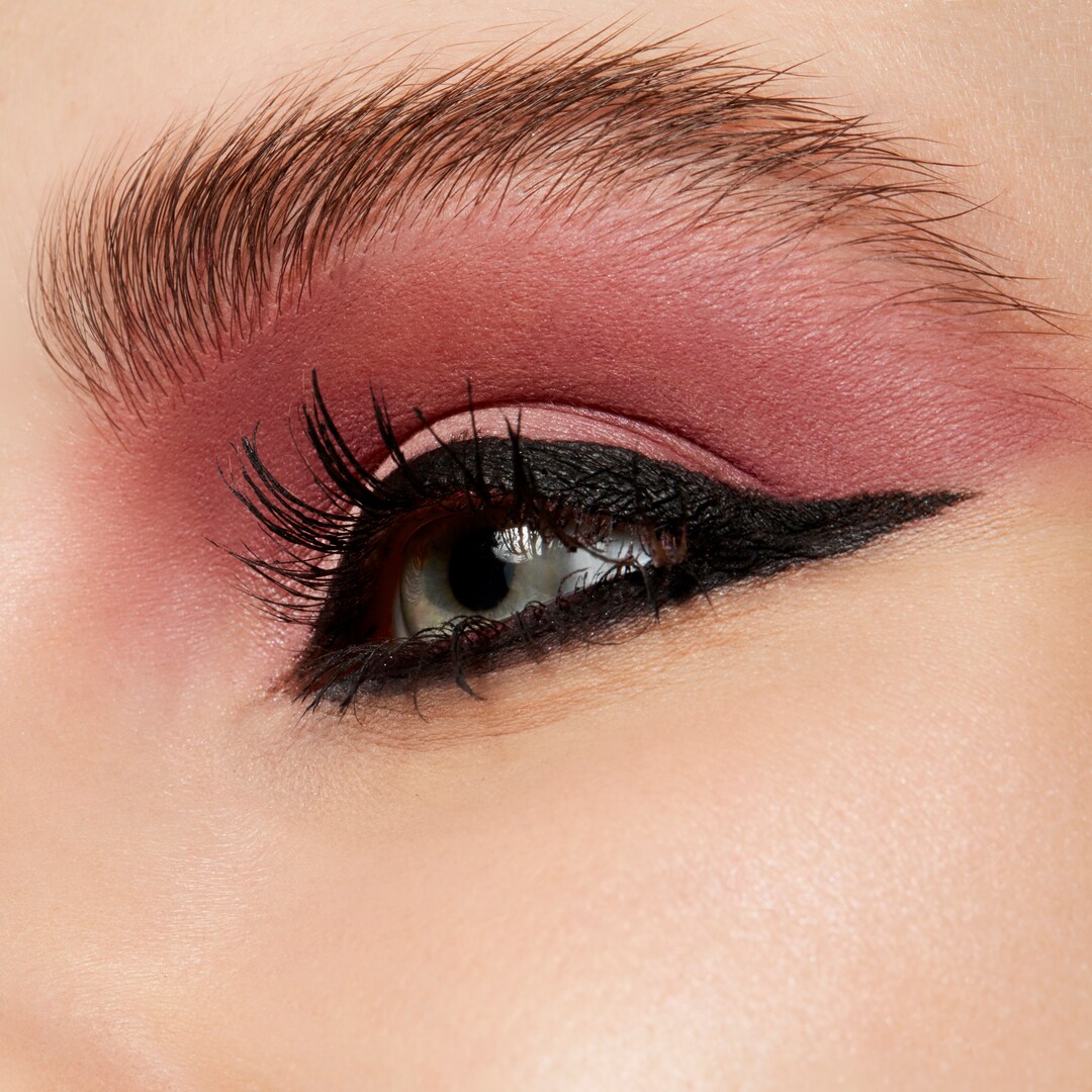 Sombra Powder Kiss Soft Matte