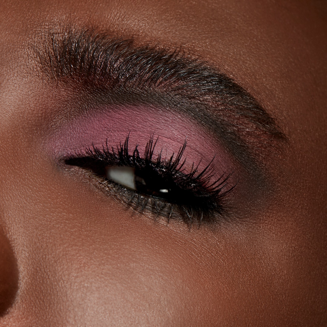 Sombra Powder Kiss Soft Matte