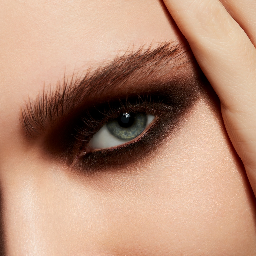 Sombra Powder Kiss Soft Matte