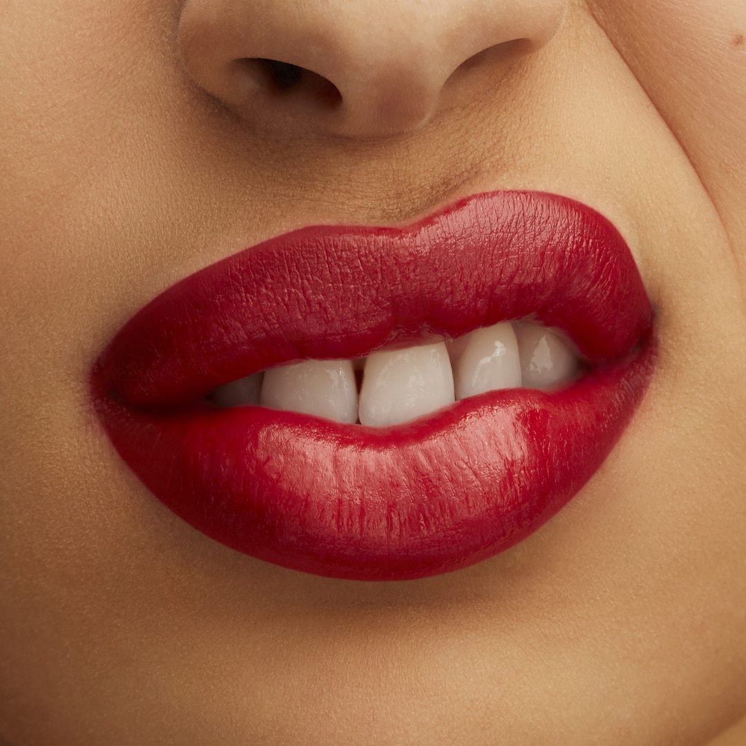 Batom Hidratante Brilhante Lustreglass Sheer-Shine