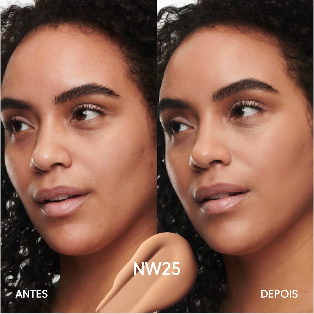 Base Líquida Hidratante Studio Radiance Serum-Powered™