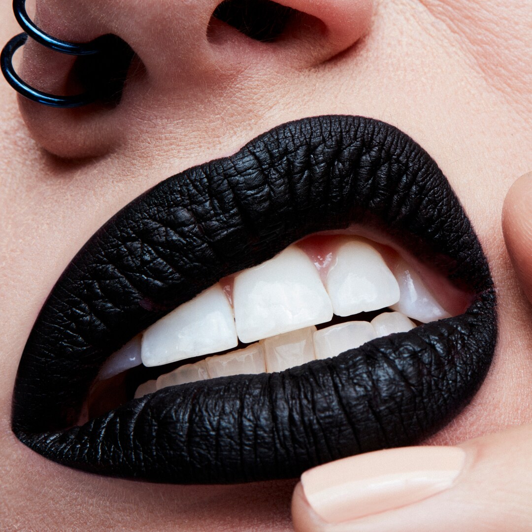 Retro Matte Liquid Lipcolour, Caviar, 5 ml / 0.17 US fl oz