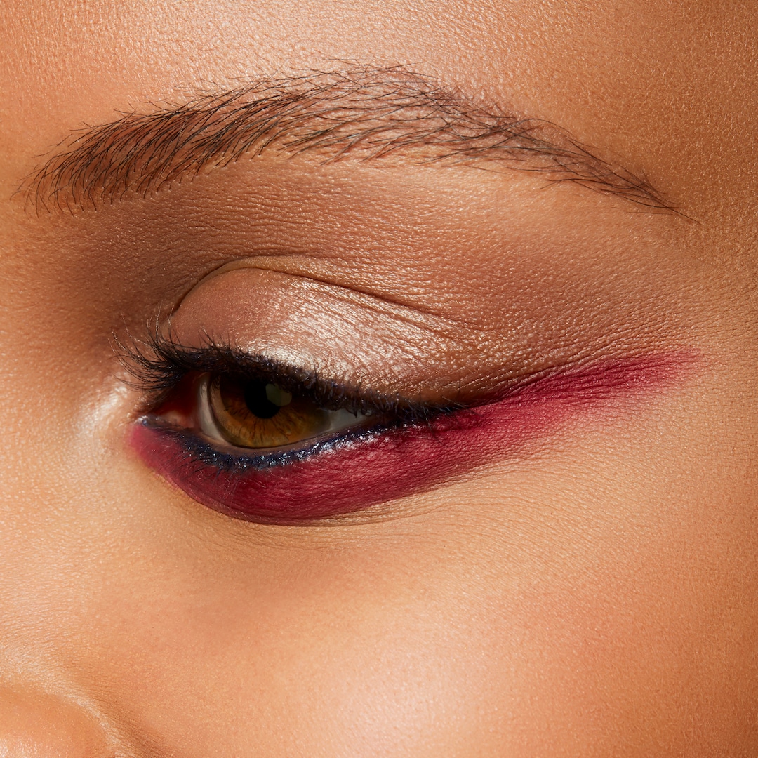 Powder Kiss Soft Matte Eye Shadow Pro Palette