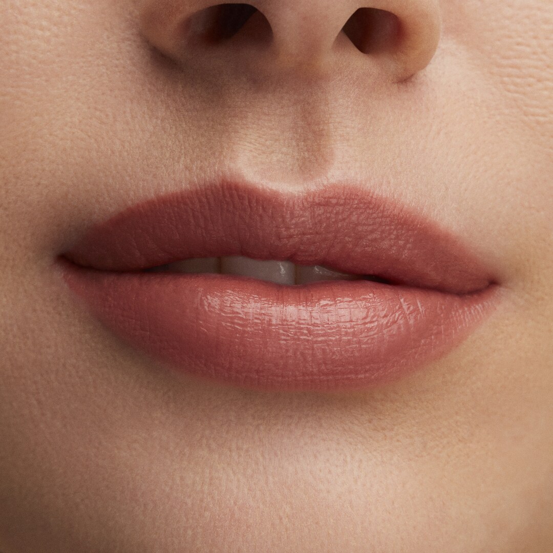 口紅 HUGME LUSTREGLASS Lustreglass Sheer-Shine Lipstick | MAC Cosmetics