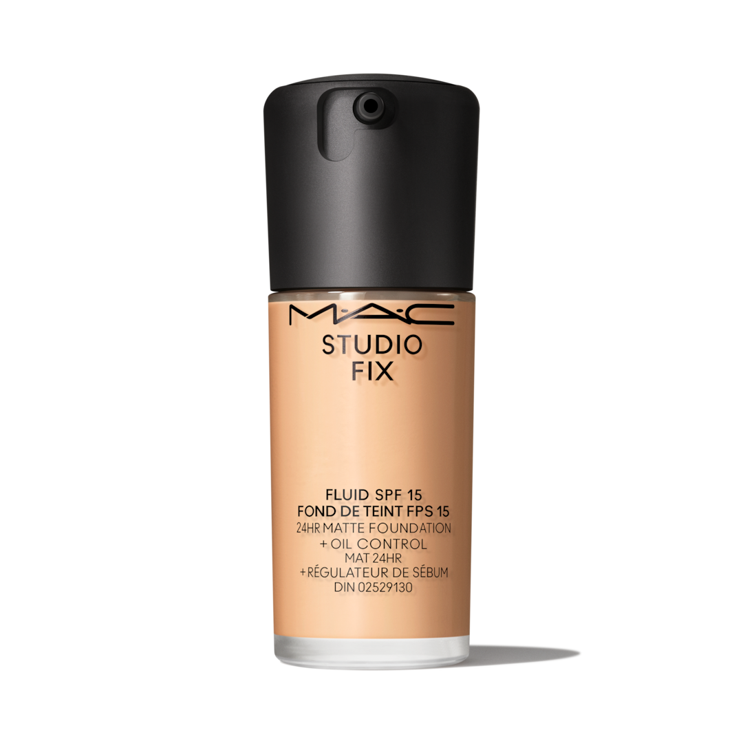 MAC Cosmetics Studio Fix Fluid SPF 15 24HR Buildable Soft-Matte Foundation + Oil Control NC17 1 oz/30 mL