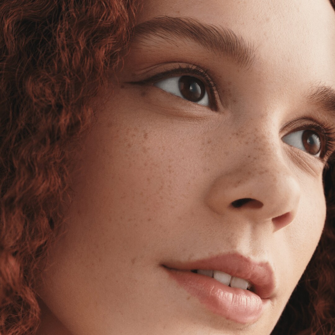 Studio Fix Fluid SPF 15 24HR Matte Foundation + Oil Control