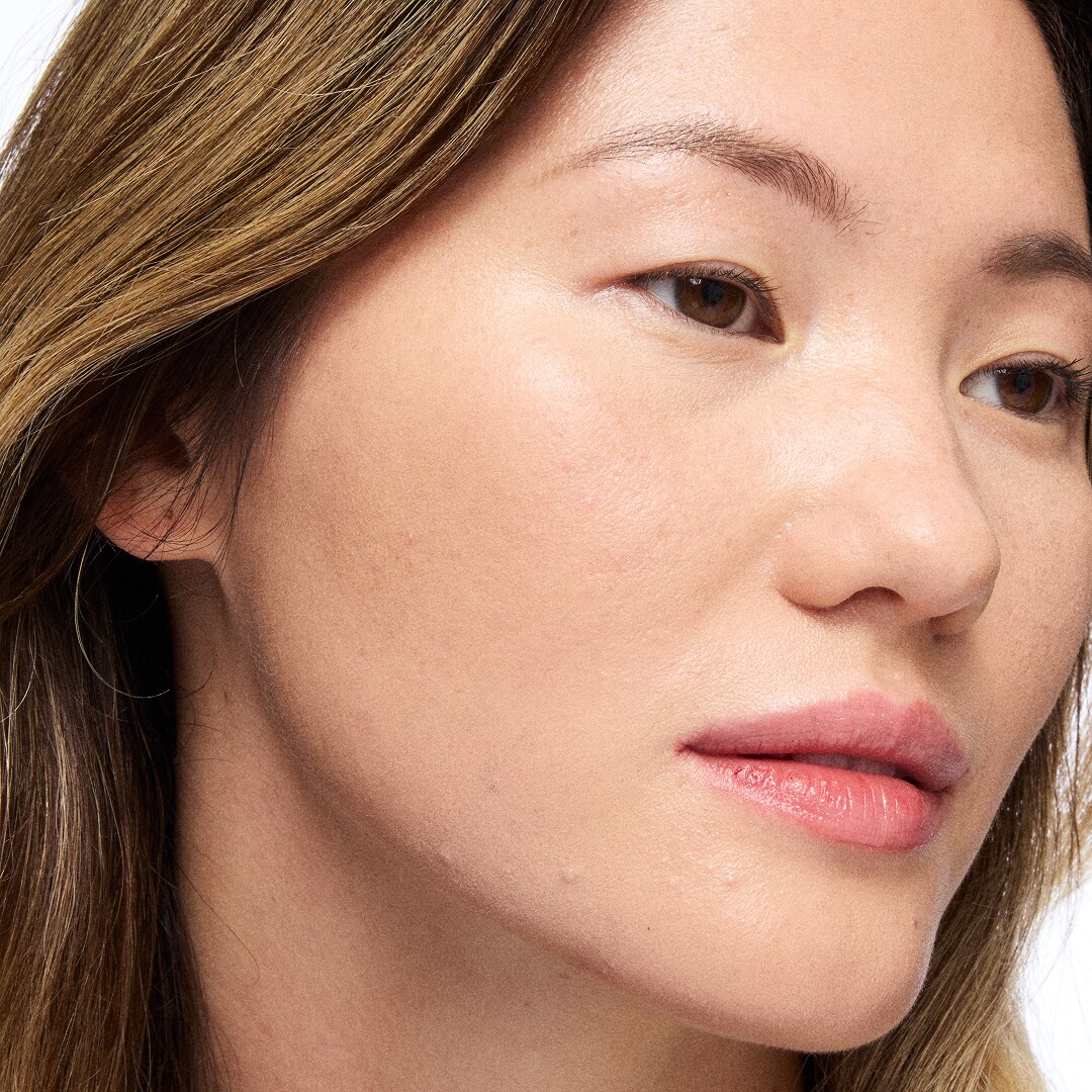 Hyper Real Skincanvas Essence™ Radiance Reboot