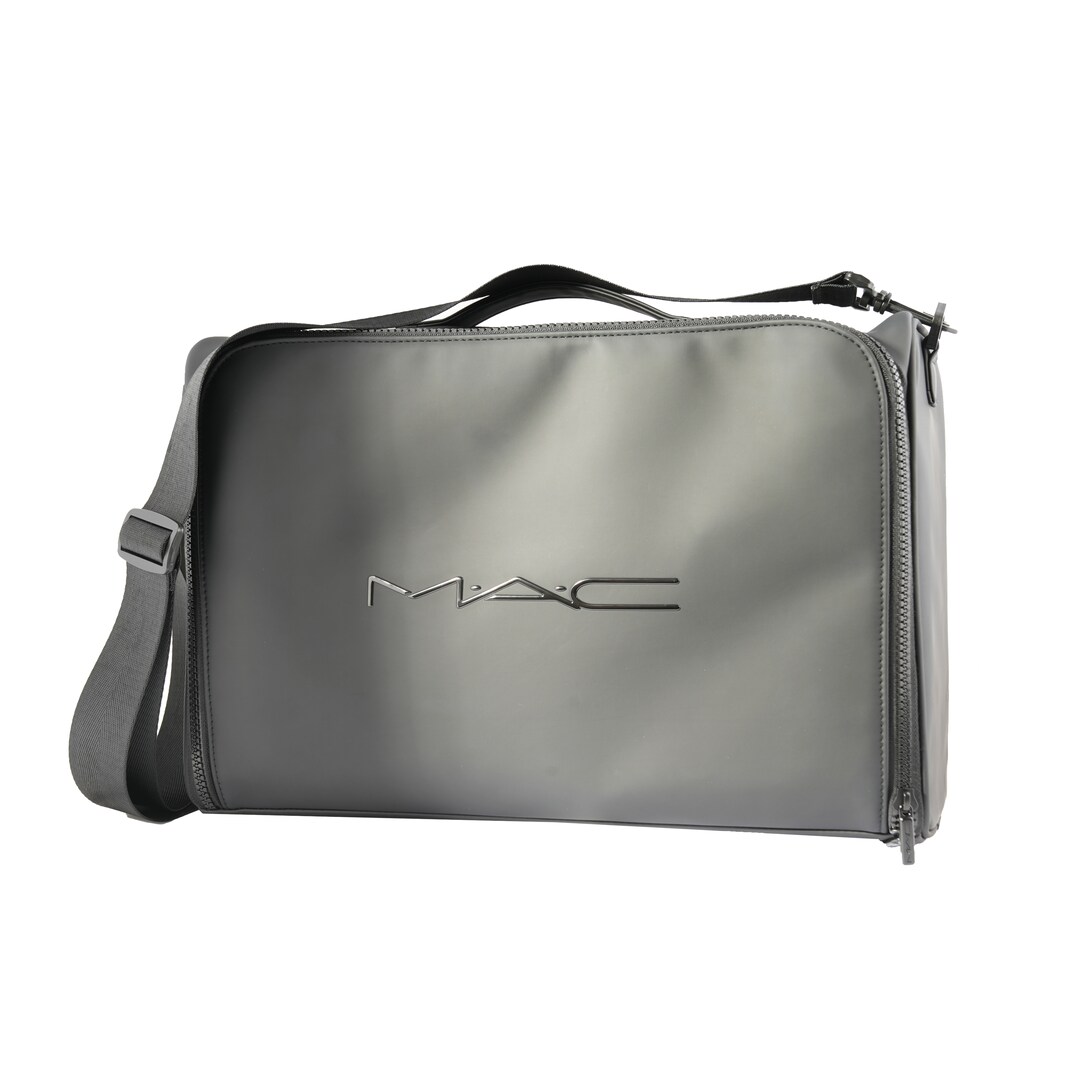 MAC PRO KIT $249.990 Descuento al agregar al carro