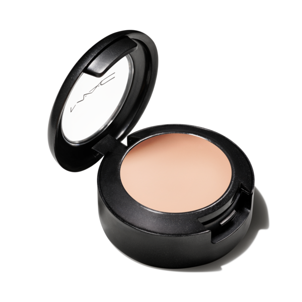 Mac Cosmetics - Studio Finish SPF 35 Concealer - NC15