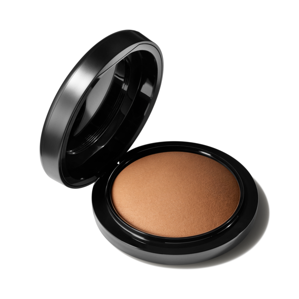 Mac Cosmetics - Mineralize Skinfinish Natural - Dark Deepest