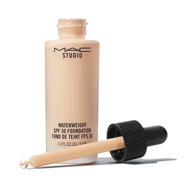 Mac Cosmetics - Studio Waterweight SPF 30 Foundation - NC20