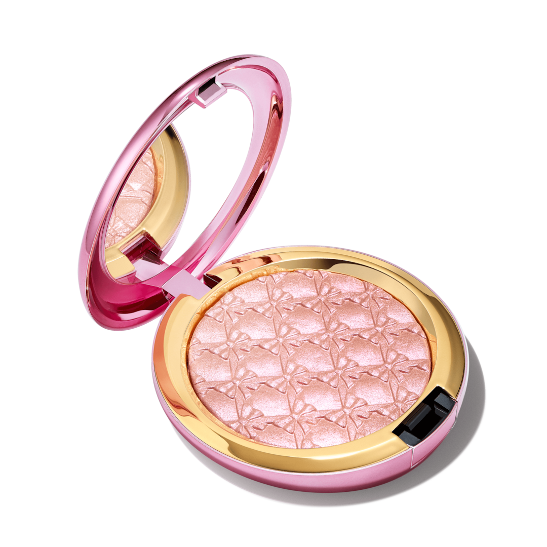Highlighting + Contouring | MAC Cosmetics España - Sitio oficial Highlighting + Contouring | MAC Cosmetics España - Sitio oficial