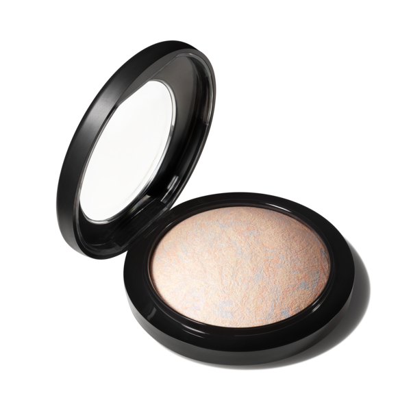 Photos - Face Powder / Blush MAC Cosmetics Mineralize Skinfinish In Lightscapade, Size: 10g PROD30735 