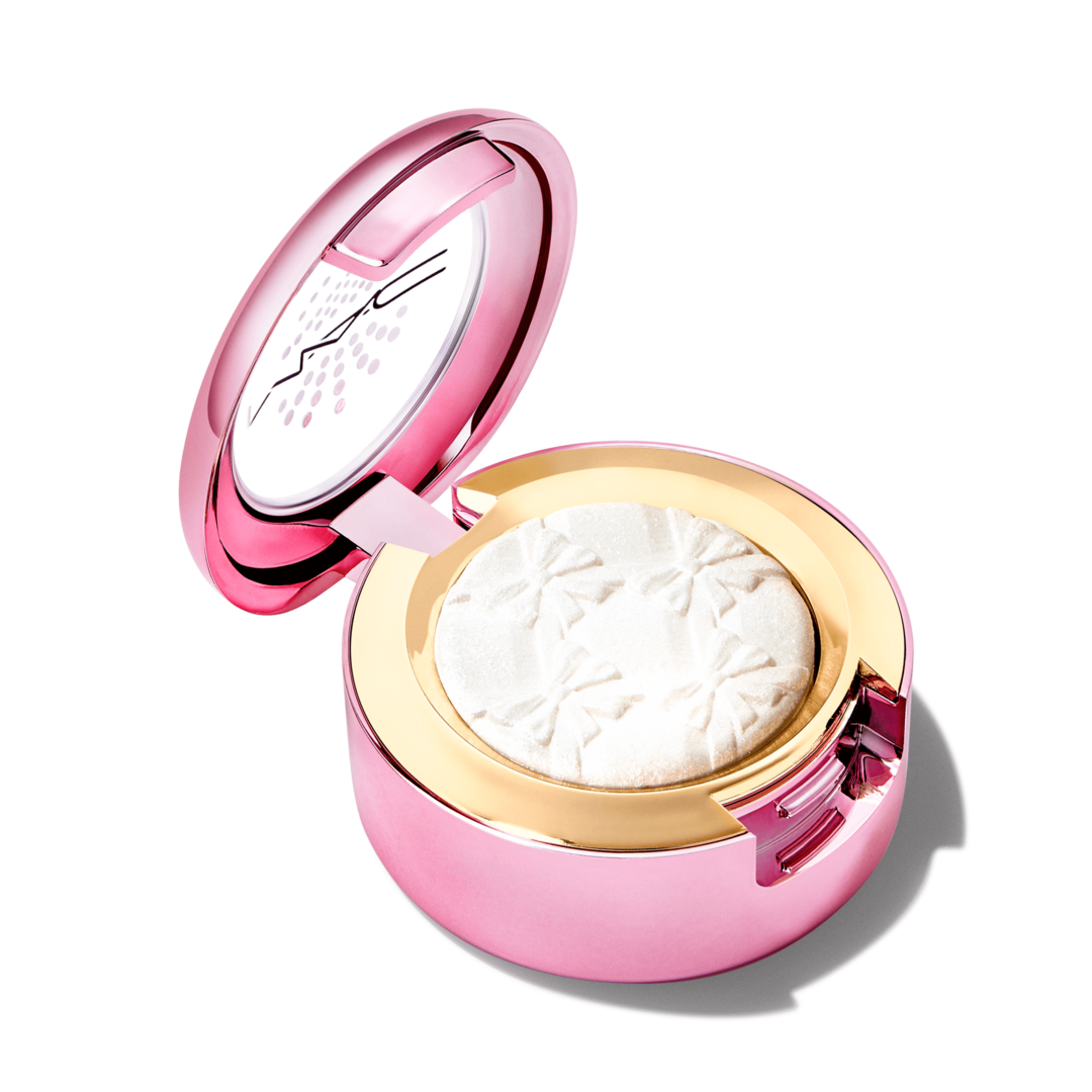 Christmas Makeup Gift Guide | Gifts for Makeup Lovers | MAC Cosmetics