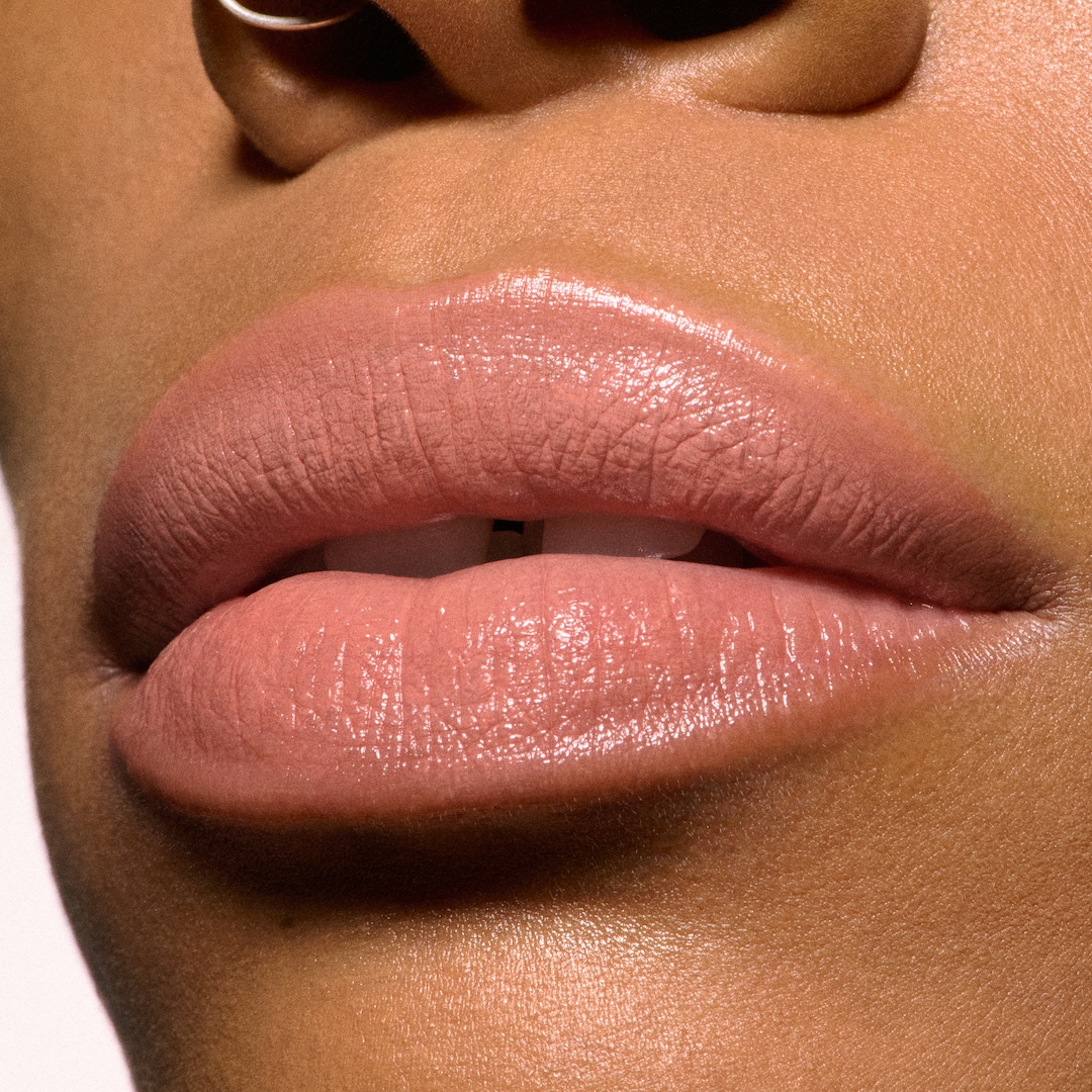 M·A·Cximal Satin Lipstick