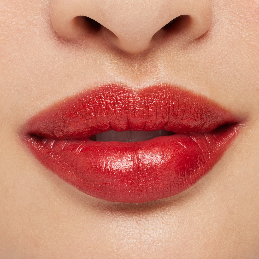 Frost Lipstick / Gift Of Gold 