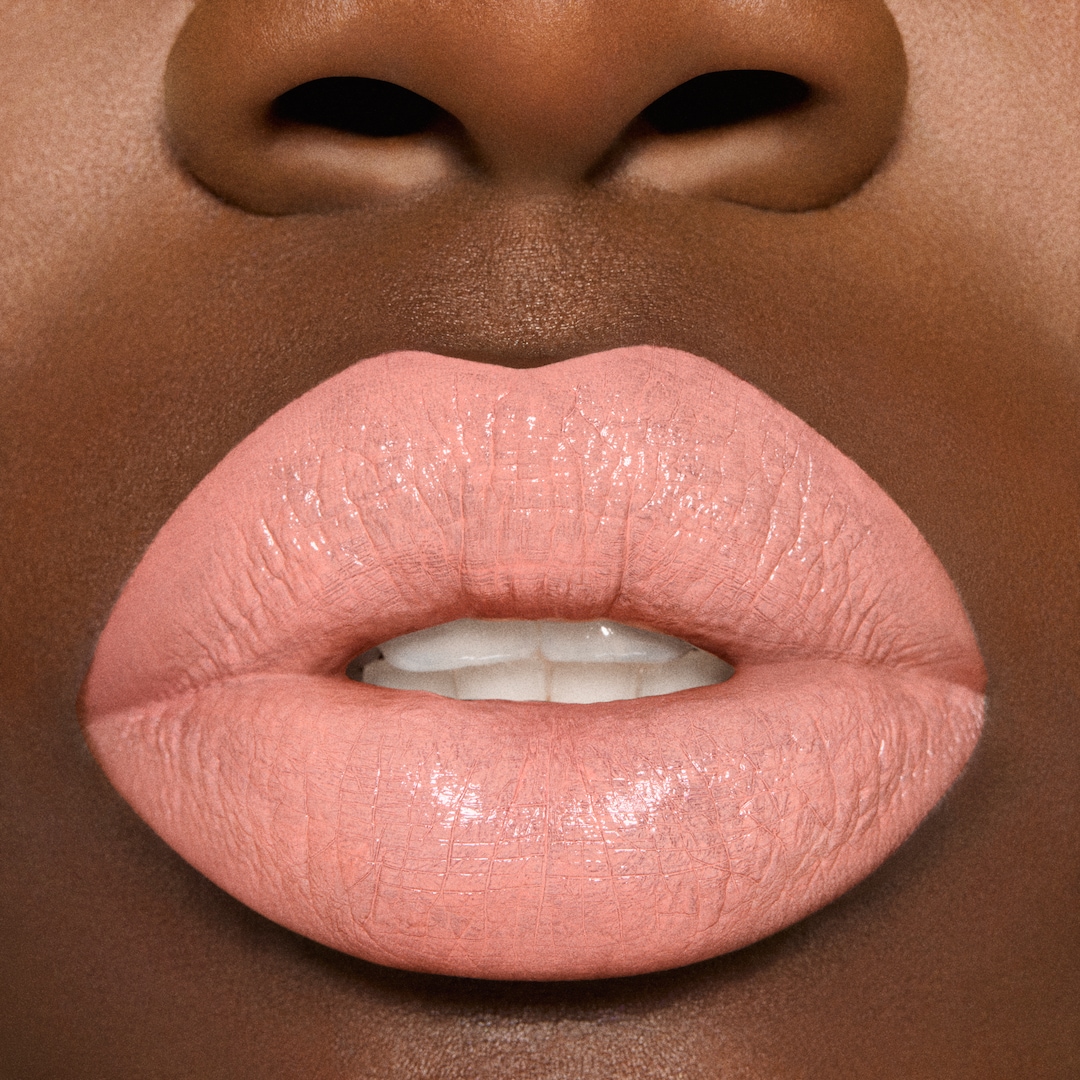 M·A·Cximal Sleek Satin Lipstick / Holiday, Naughty Nude , 3.5g