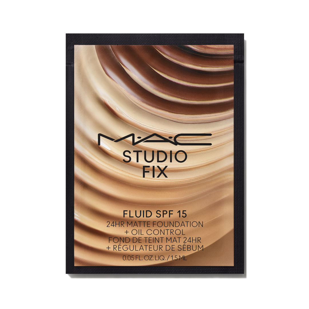 Studio Fix Fluid SPF 15 Packette